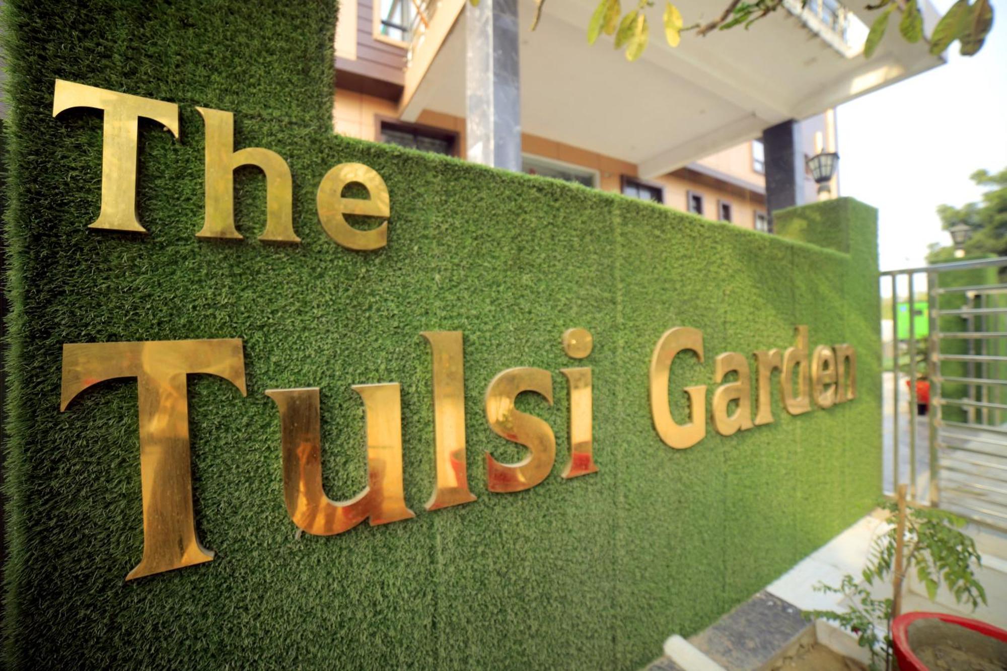 The Tulsi Garden Vrindavan Near Omaxe City Exterior foto
